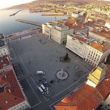 ترييستي B&B Piazza Goldoni المظهر الخارجي الصورة