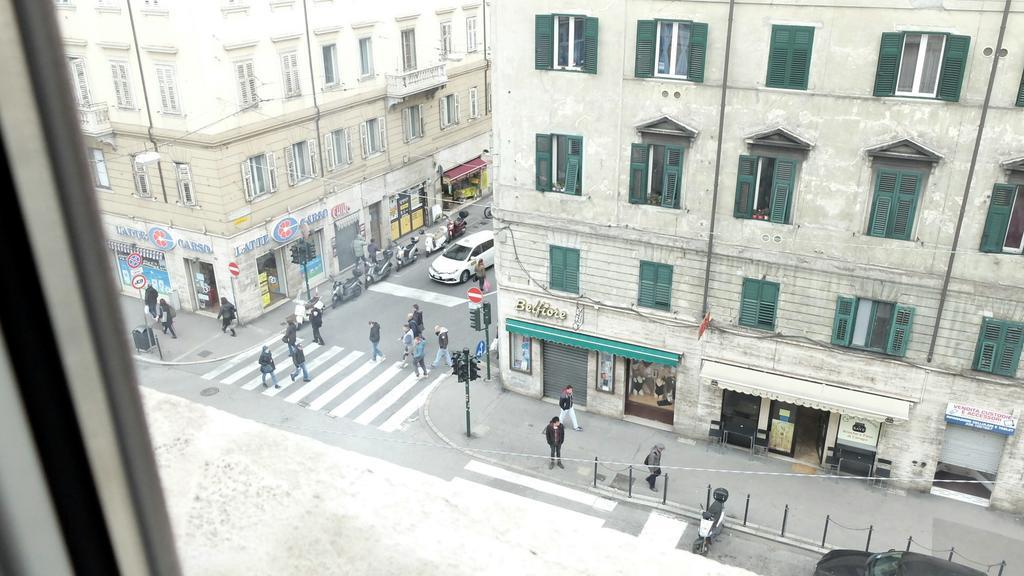 ترييستي B&B Piazza Goldoni المظهر الخارجي الصورة