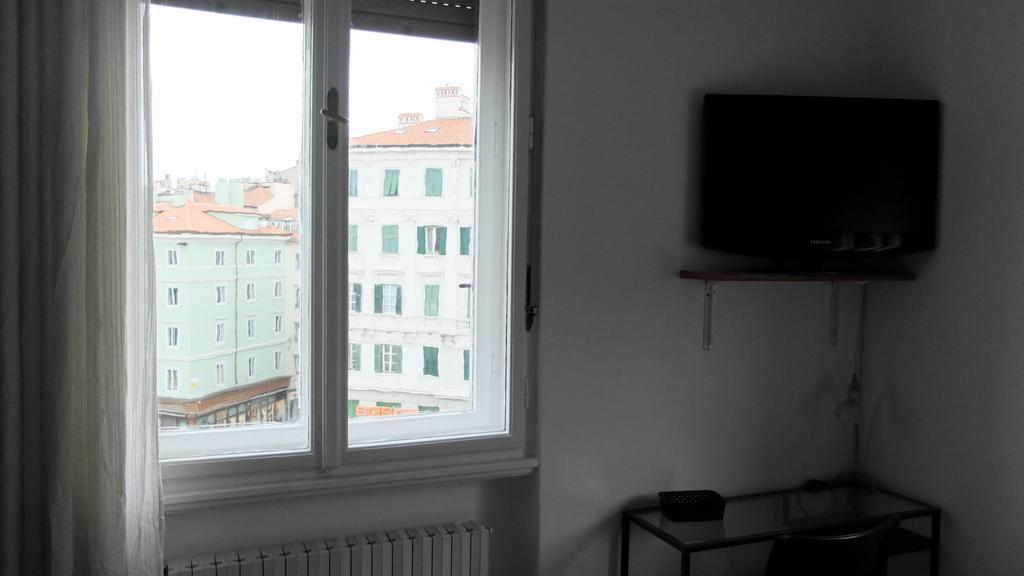 ترييستي B&B Piazza Goldoni المظهر الخارجي الصورة