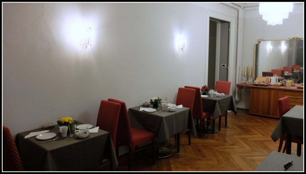 ترييستي B&B Piazza Goldoni المظهر الخارجي الصورة